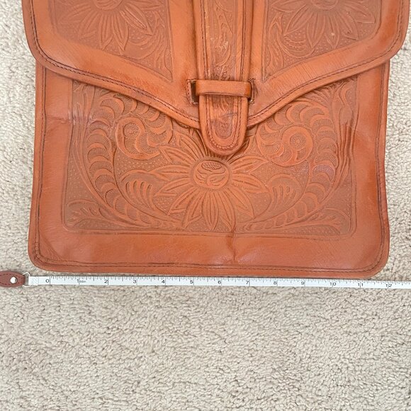 Vintage Hand-Tooled Leather Shoulder Bag – Mahogany Caramel Brown Floral Pattern - Picture 11 of 14